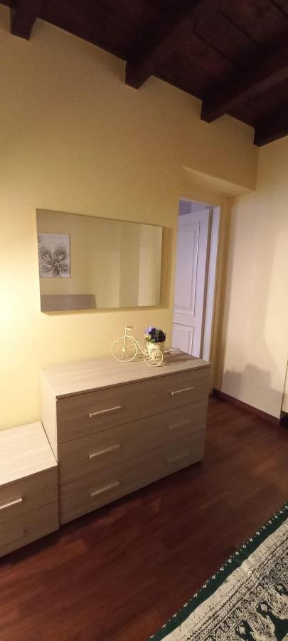 Daisy Apartment In Centro A コモ エクステリア 写真