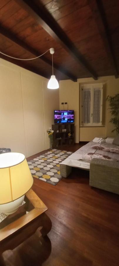 Daisy Apartment In Centro A コモ エクステリア 写真