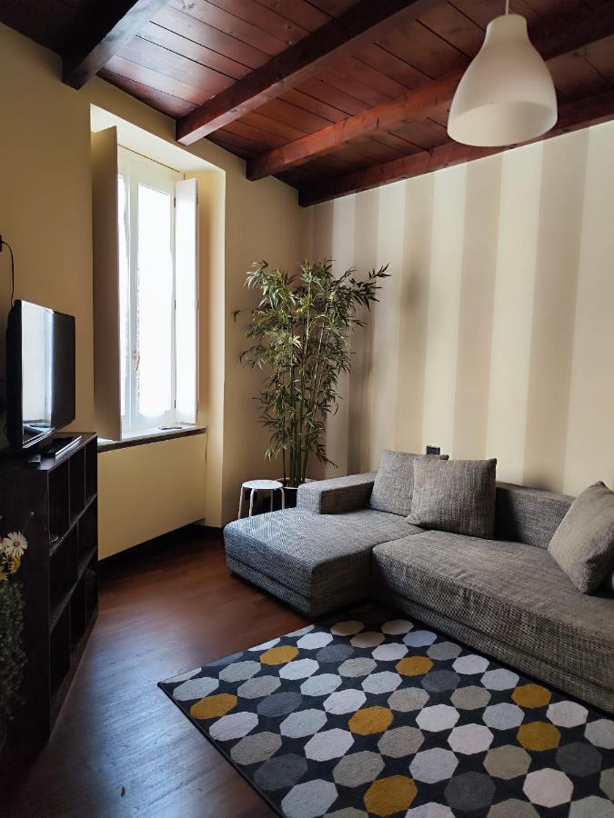 Daisy Apartment In Centro A コモ エクステリア 写真